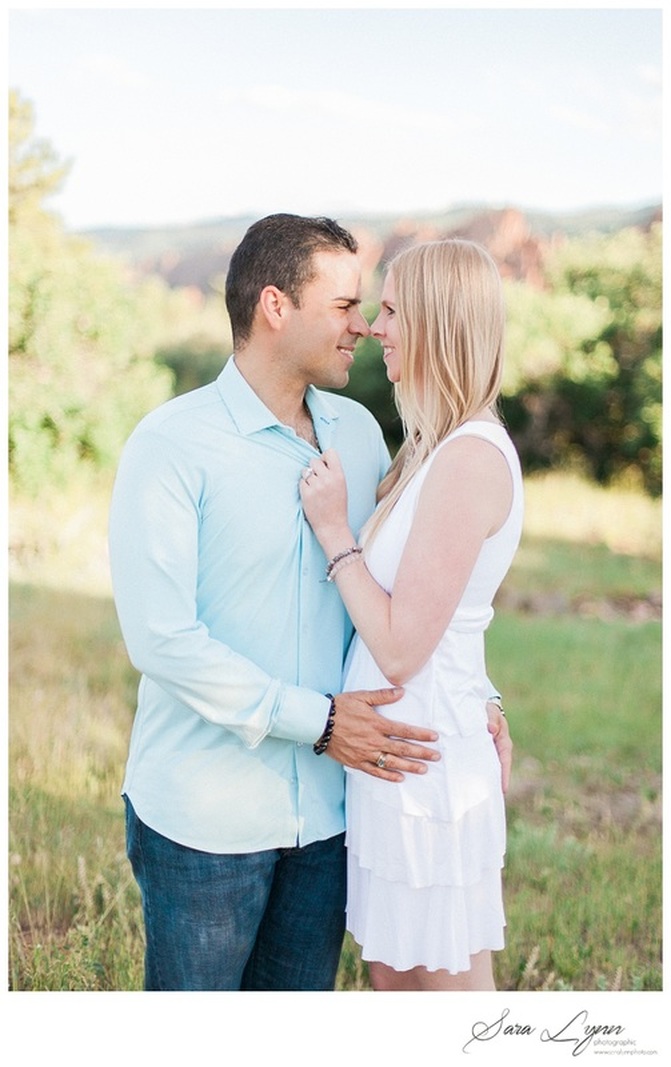Summery Colorado Engagement Session with Pastel Outfits